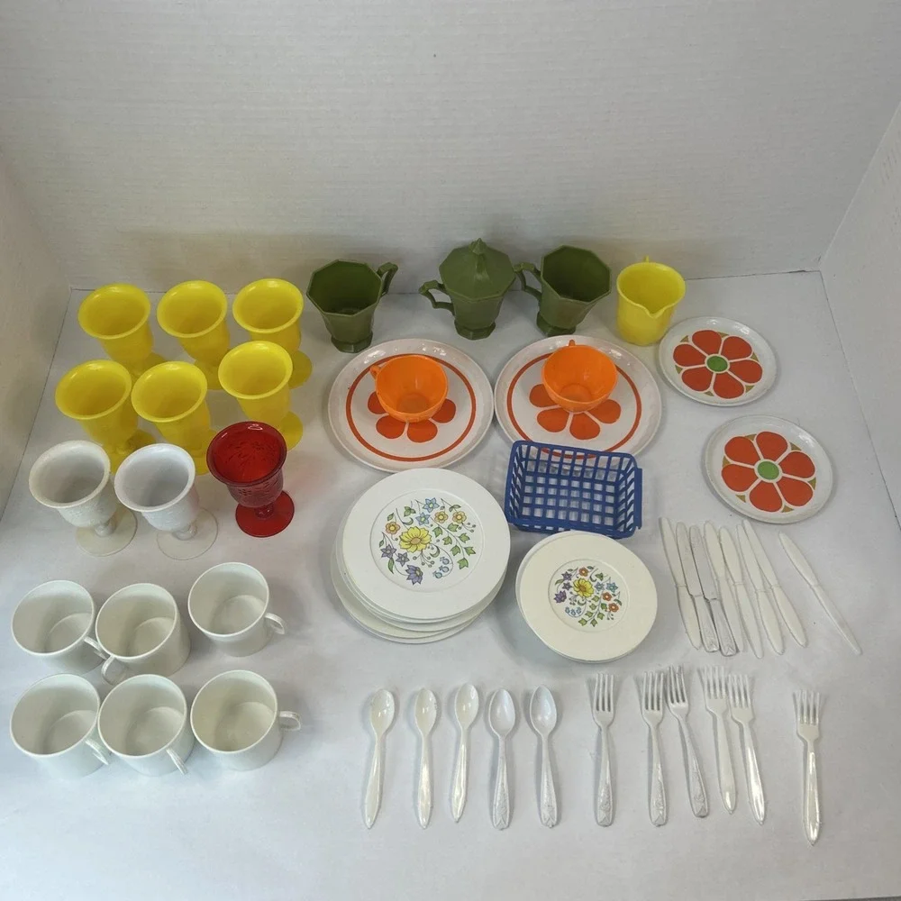 Vintage Chilton Toy Dishes Lot Plastic Aluminum Specialty Kitchen Playset Read